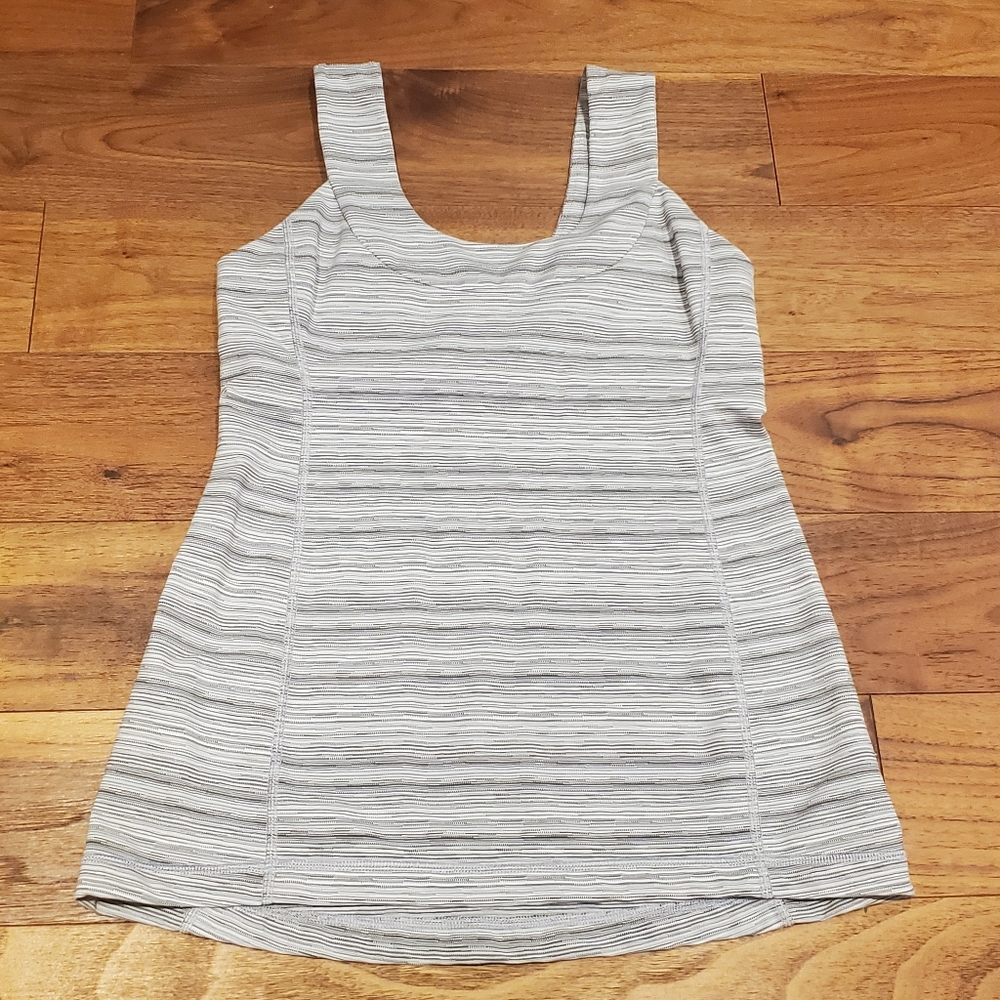 Lululemon Scoop Back Tank - Size 8